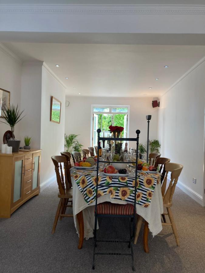 Burlington Palace Eastbourne Seafront Villa With Garden. Exterior foto